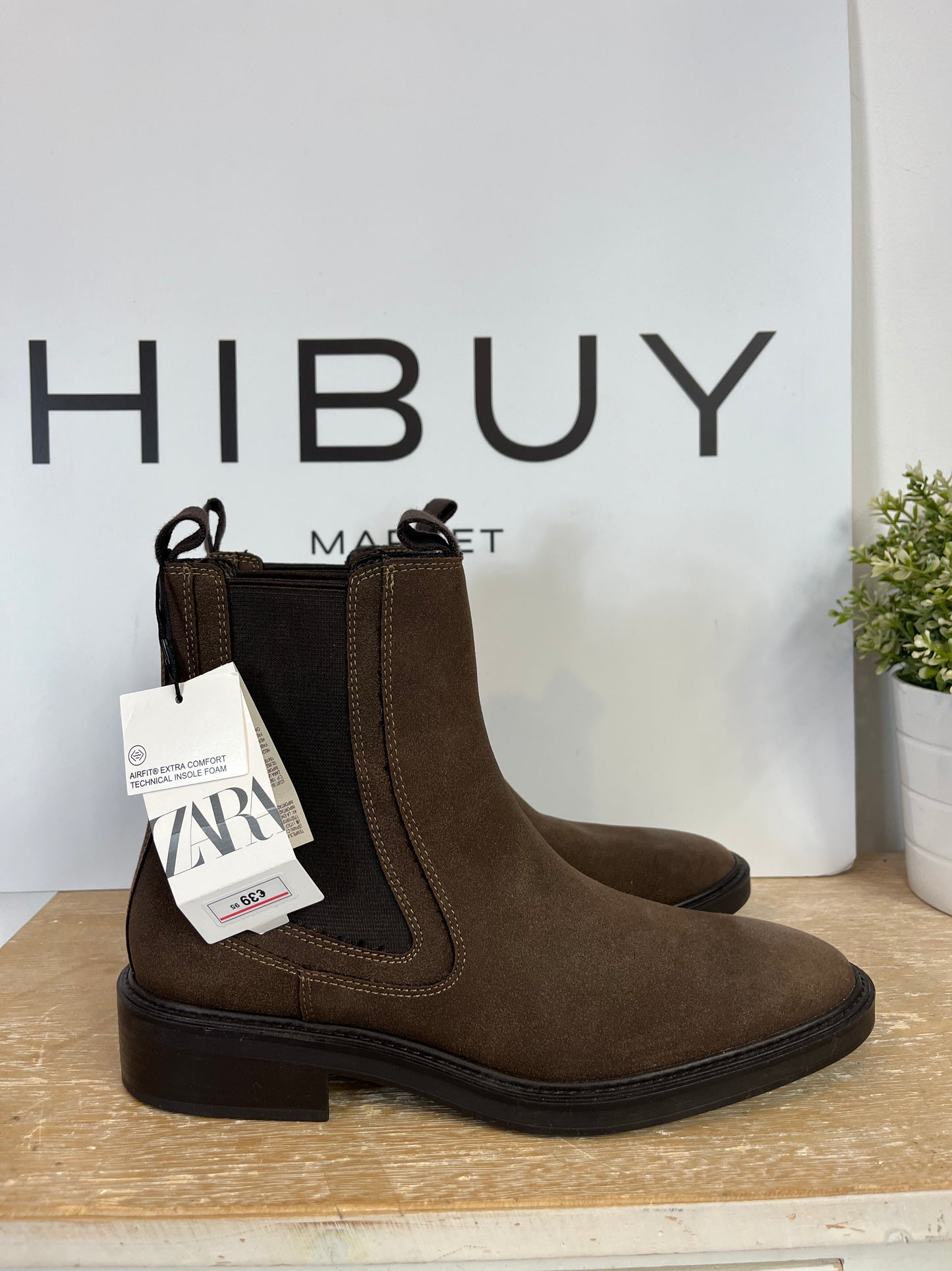 ZARA. Brown Chelsea boots. Size 39