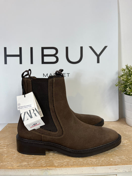 ZARA. Botas estilo chelsea marrón. T 39