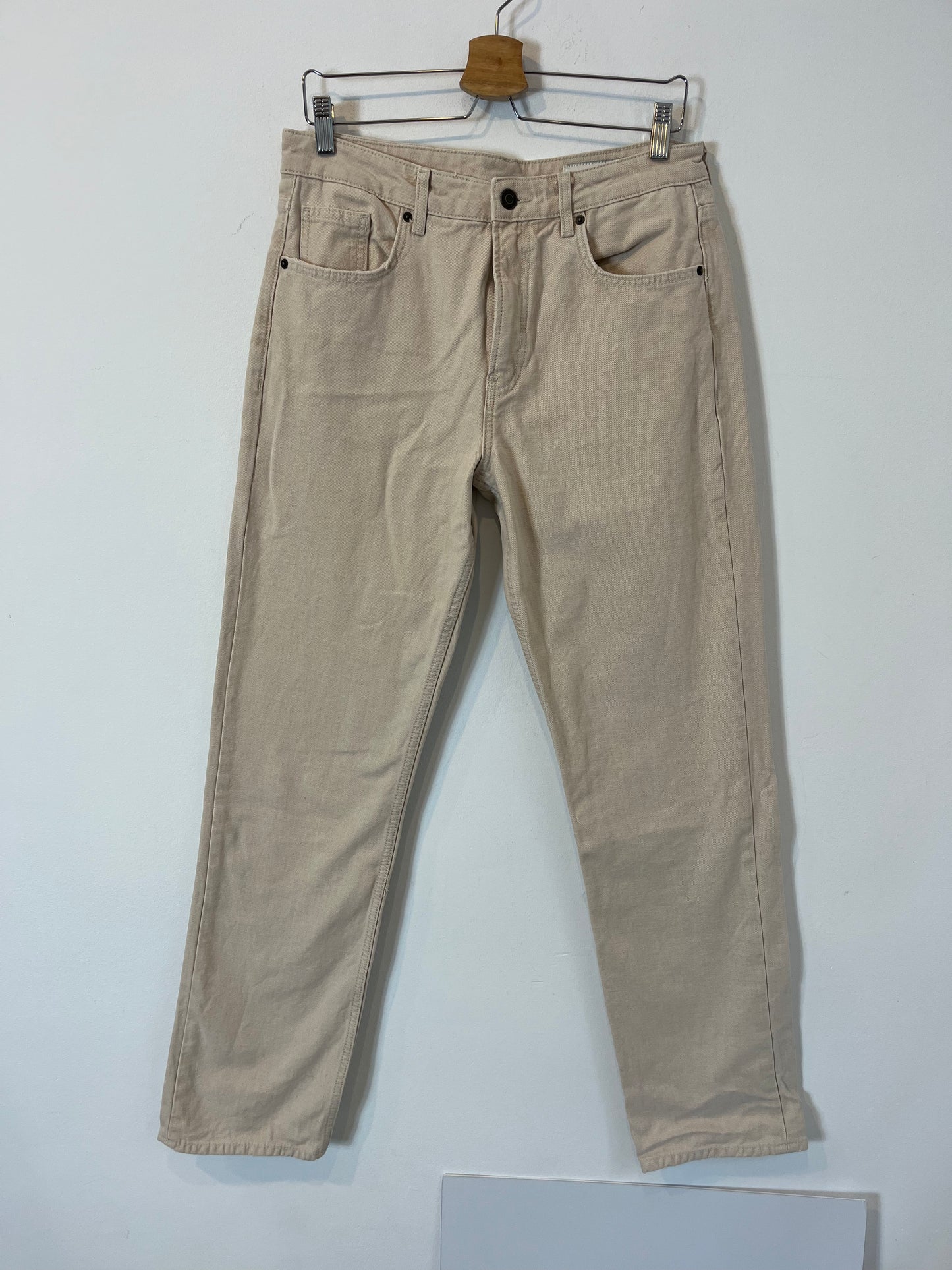 ZARA. Straight beige denim. Size 40
