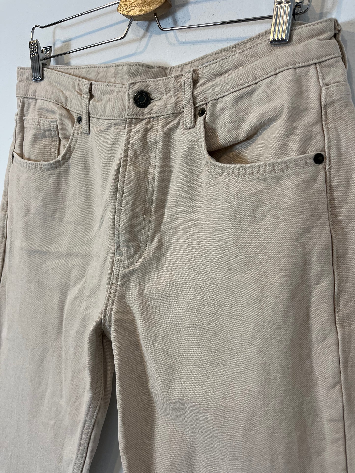 ZARA. Straight beige denim. Size 40