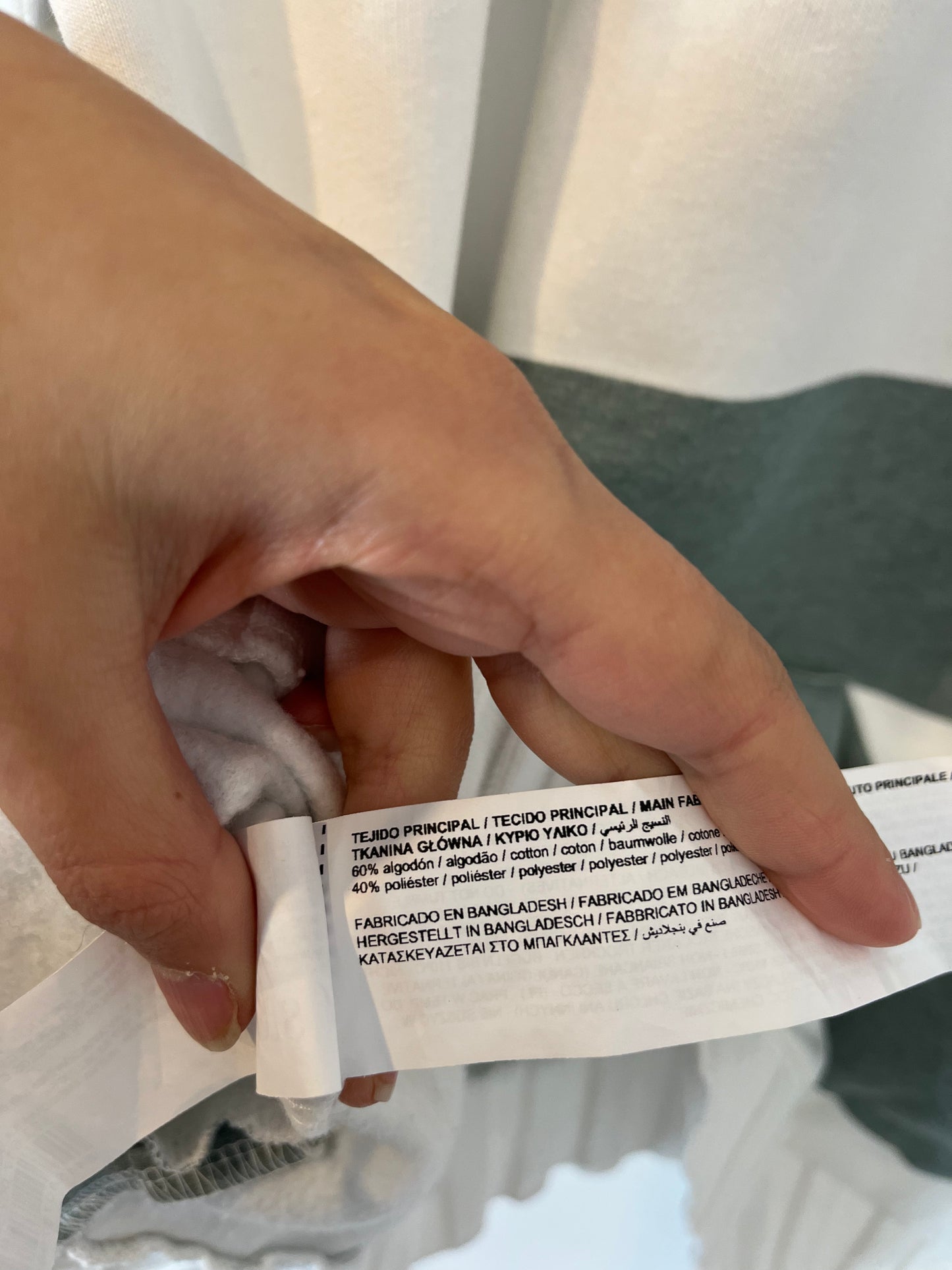 SFERA. Sudadera rayas detalle cuello. T L