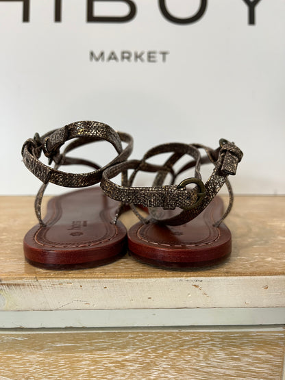 INTROPIA. Sandalia plana tiras cobre. T 38