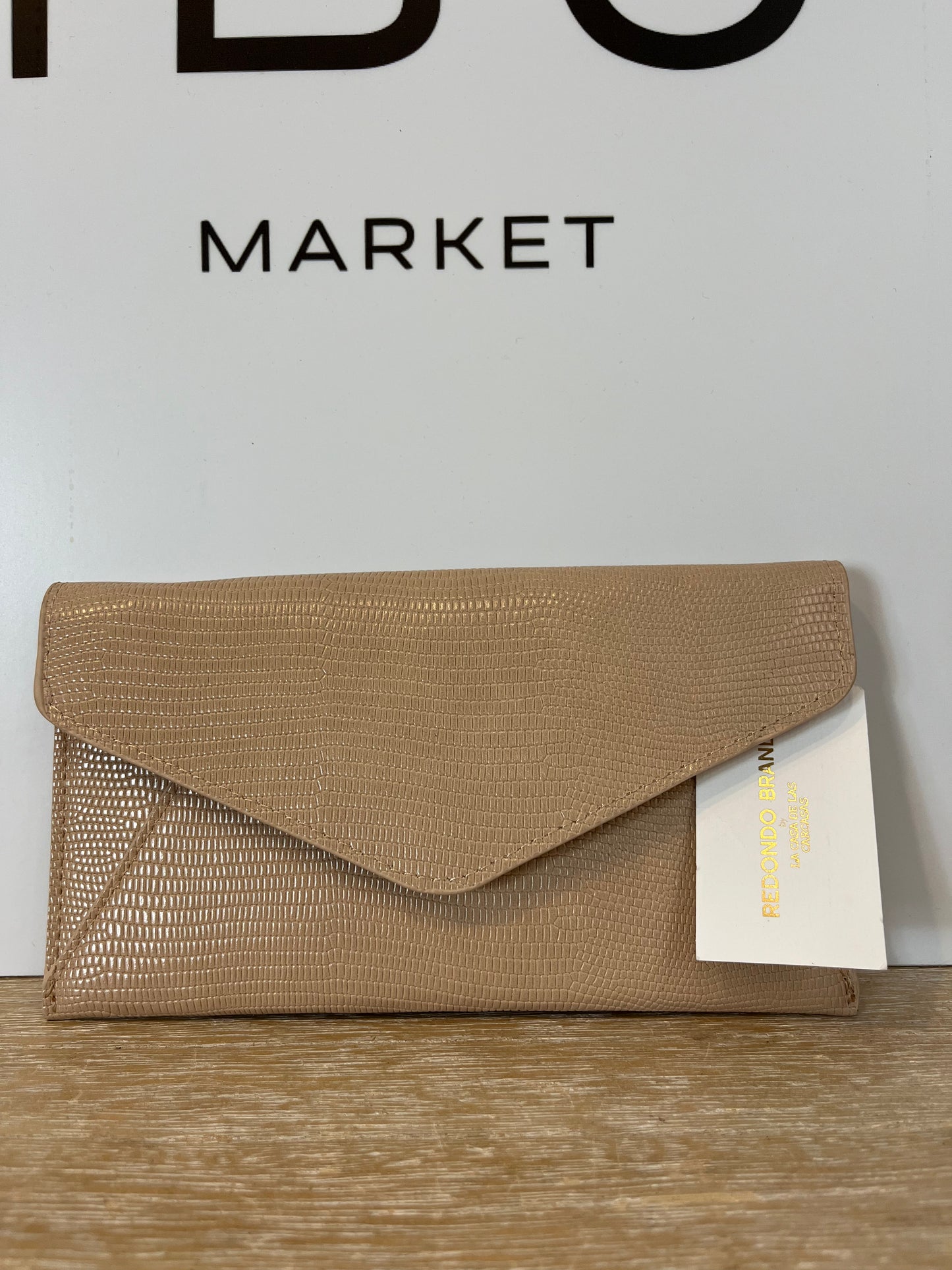 REDONDO BRAND. Cartera beige textura