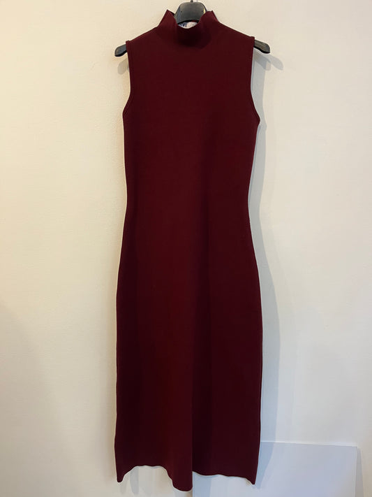 ZARA. Vestido midi burdeo punto elástico. T L