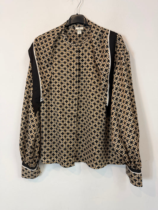 H&M  Richard Allan.  Camisa negra y marrón estampado de cadenas