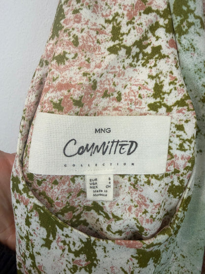 MANGO COMMITTED. Vestido largo fluido con diseño estampado