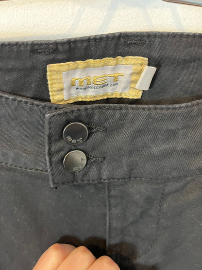 MET. Skinny denim with studs. Size 28 (36)