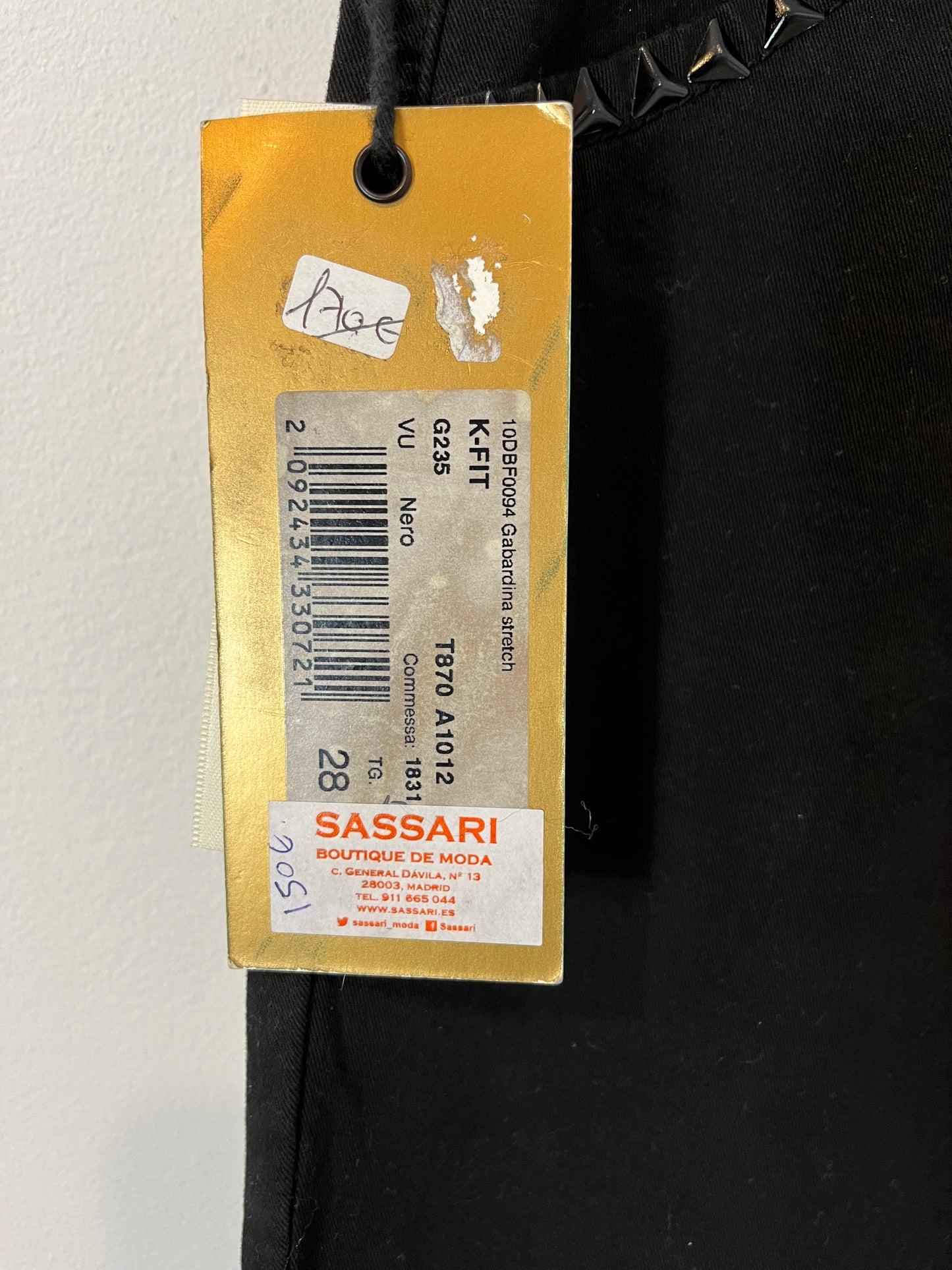 MET. Skinny denim with studs. Size 28 (36)