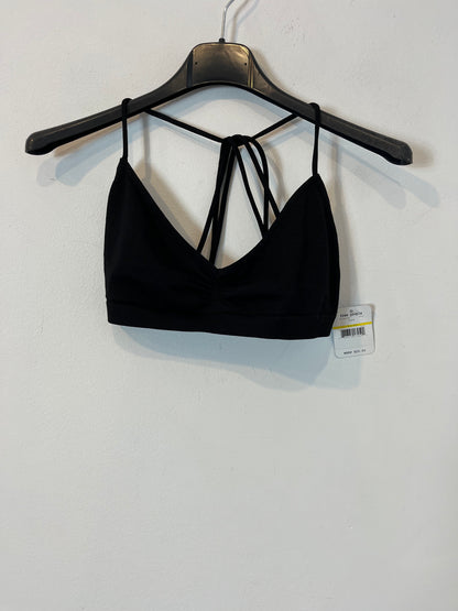 FREE PEOPLE. Top negro elástico espalda tiras. T M/L