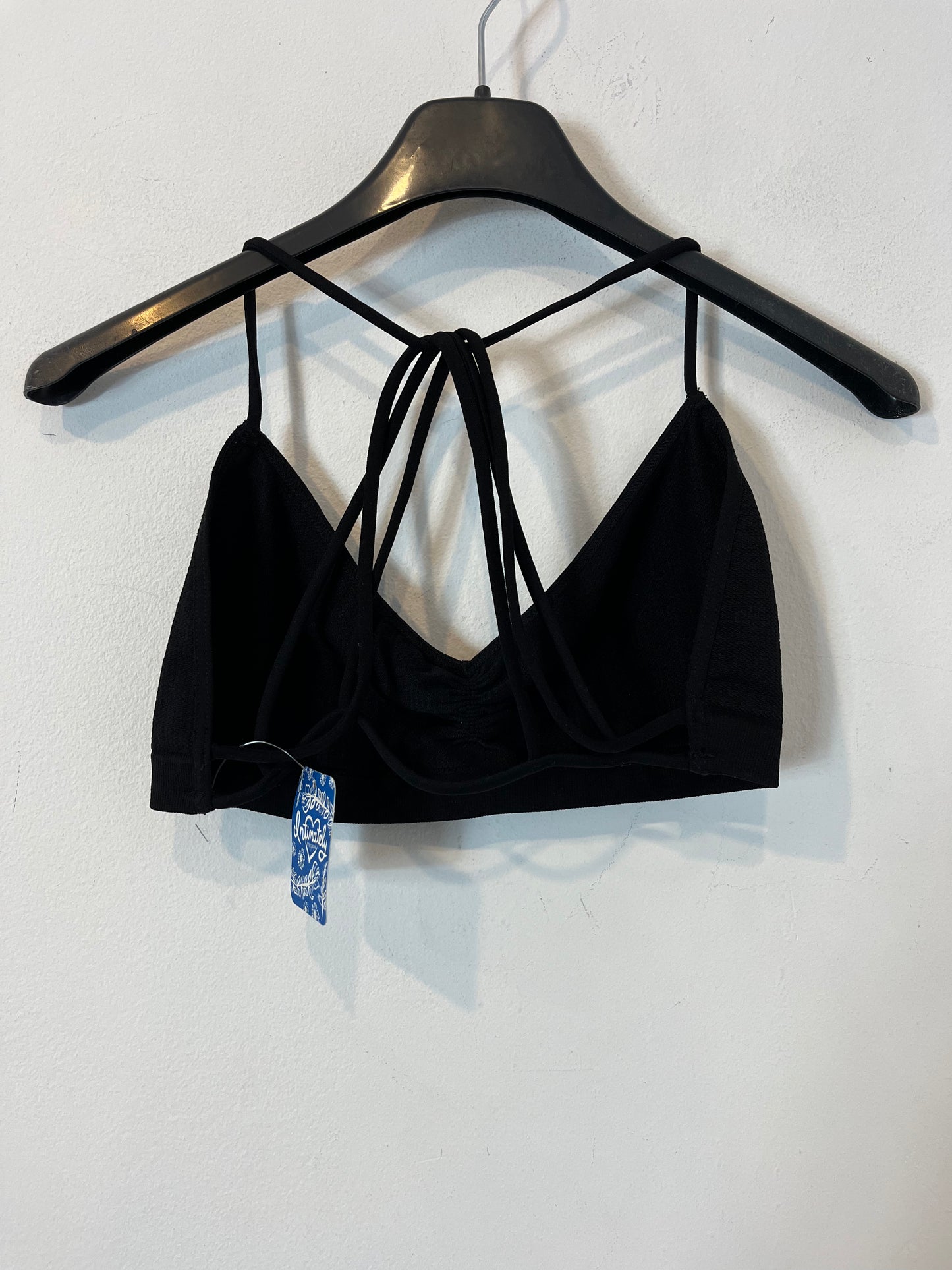 FREE PEOPLE. Top negro elástico espalda tiras. T M/L