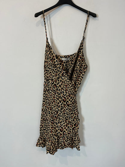BERSHKA. Animal print wrap short dress.TM