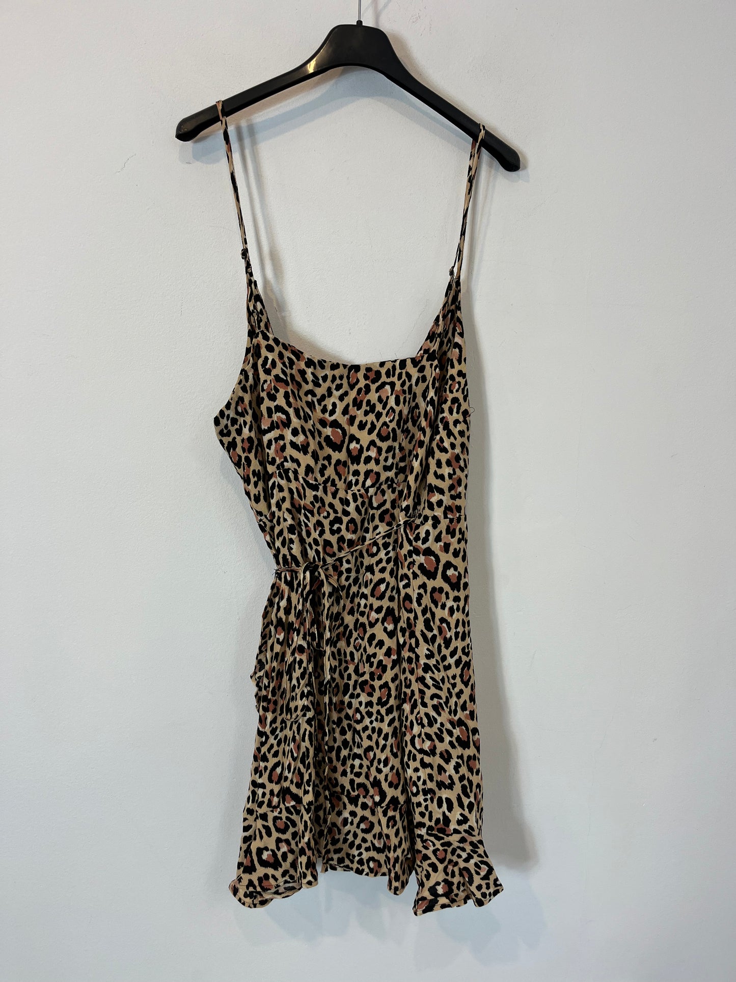 BERSHKA. Animal print wrap short dress.TM