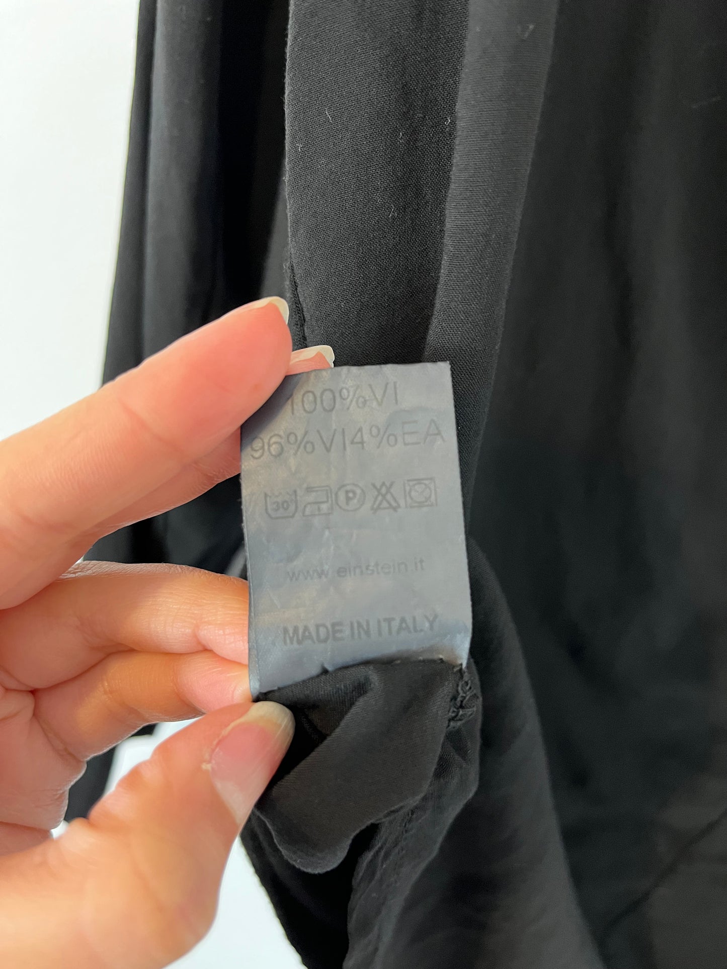 SEXY WOMAN. Flowy black top with back detail. YOU (S/M)