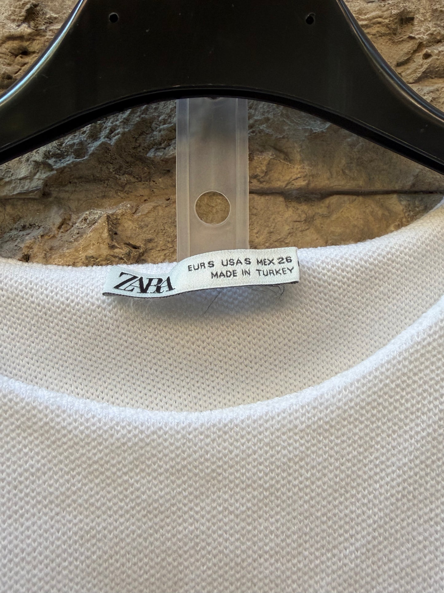 ZARA. Conjunto falda  y top blanco textura