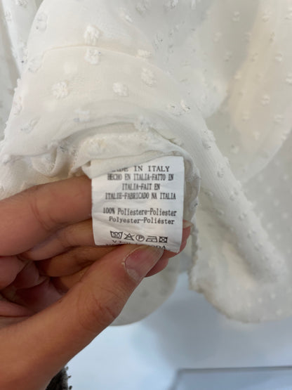 OTHERS. Flowing white plumeti blouse. TS