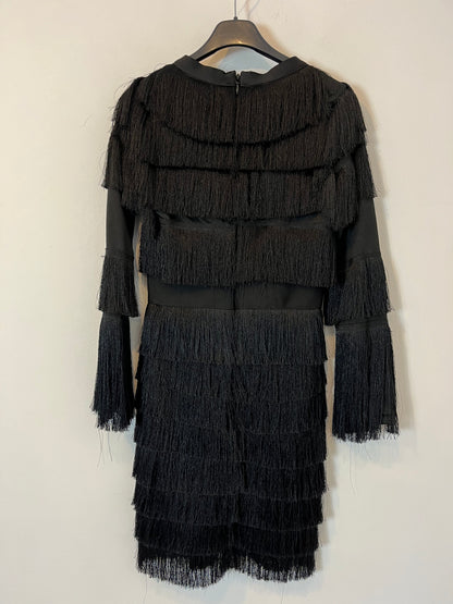 SÉSAMO. Vestido corto flecos. T S