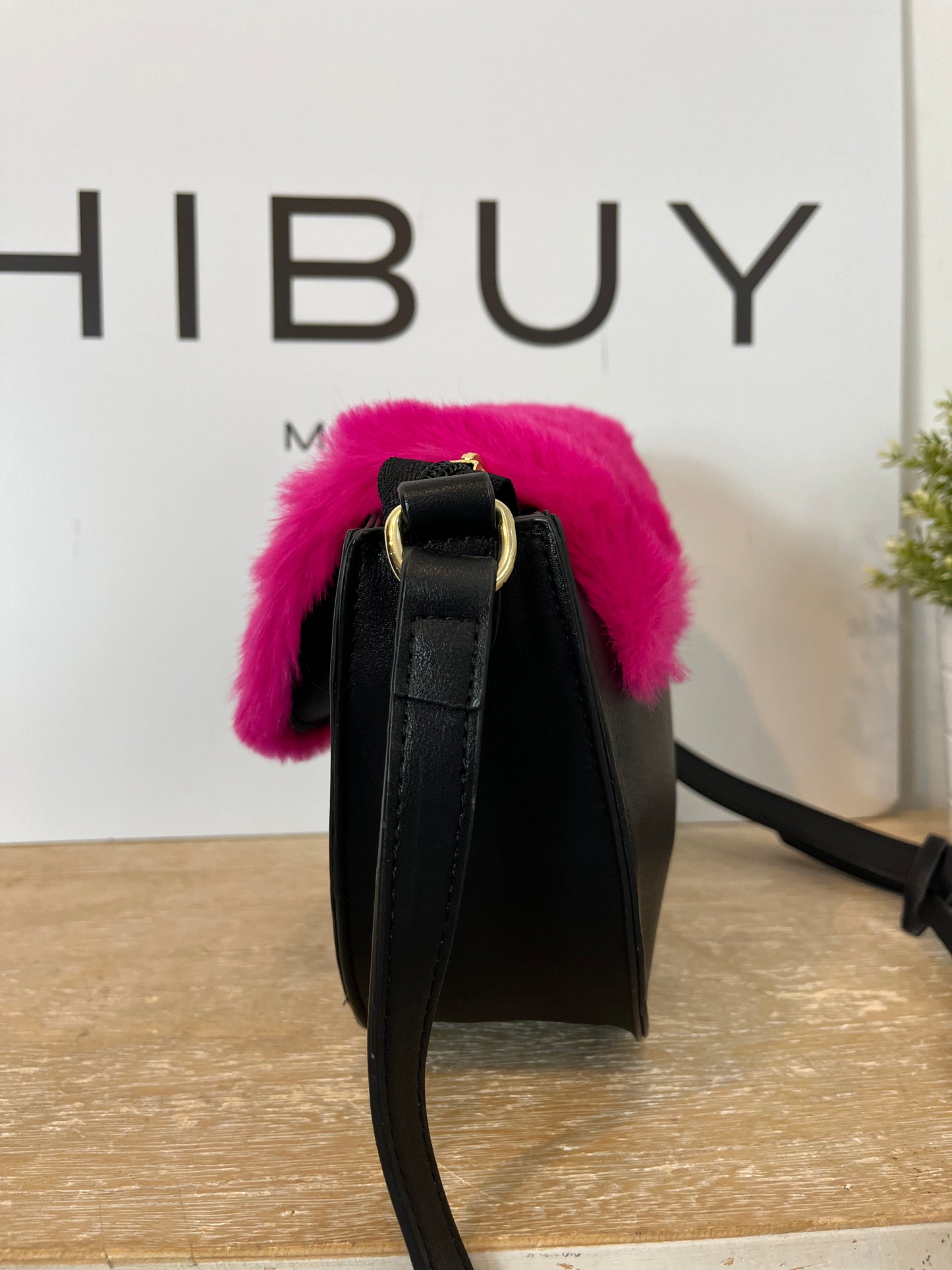 DENNY ROSE. Black bag with pink fur flap