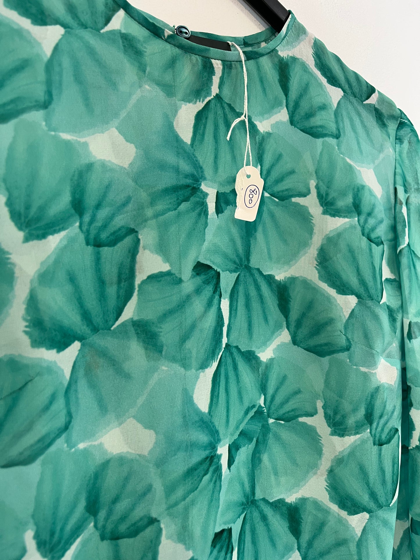 DUYOS. Blusa fluida estampado verdes. T S
