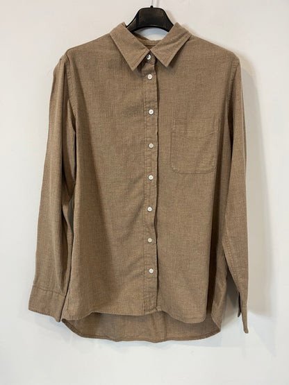 UNIQLO. Dark beige cotton shirt. TS