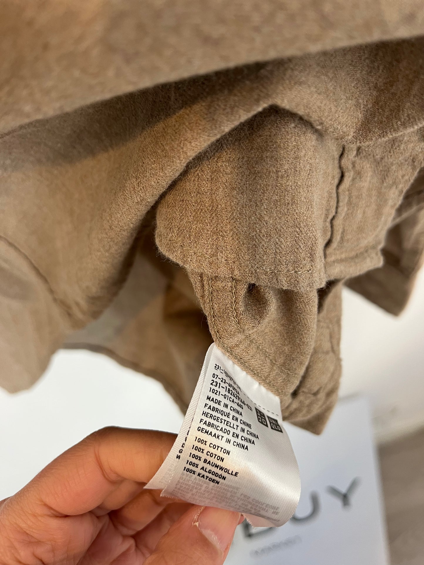 UNIQLO. Dark beige cotton shirt. TS
