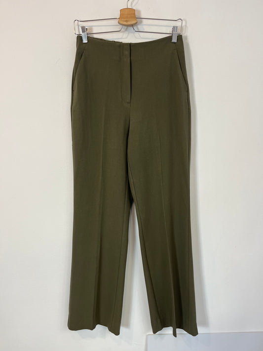 MANGO. Green pleated trousers. Size 36