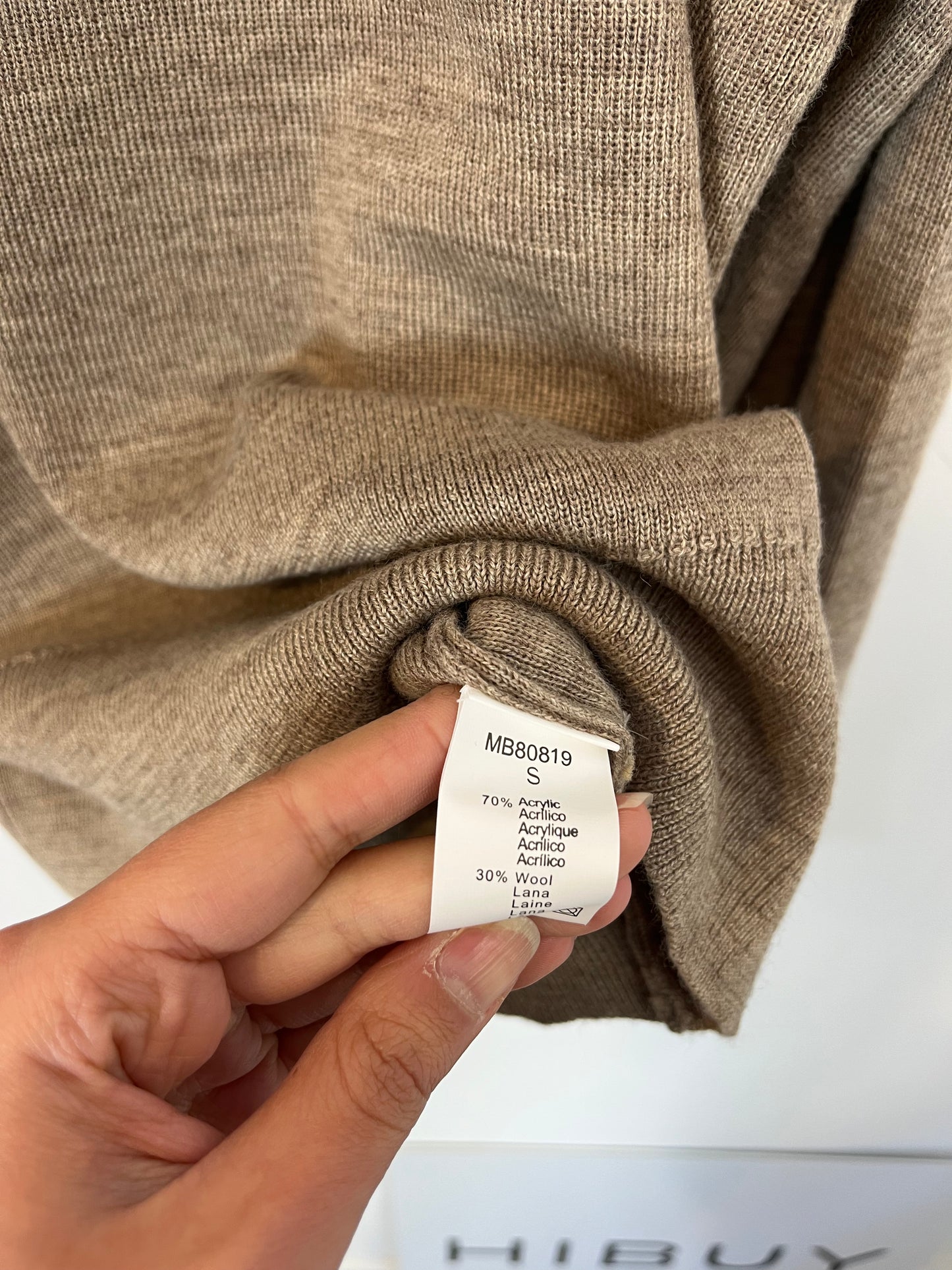 MULAYA. Beige sweater. TS