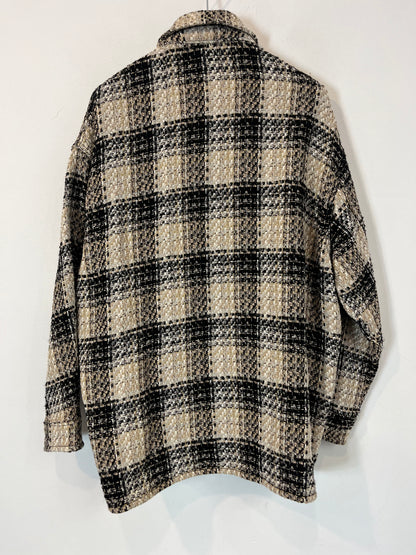 ZARA. Chaqueta tweed fluida botones. T XS/S