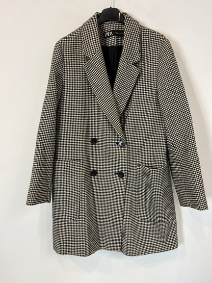 ZARA. Abrigo pata de gallo blanco y negro. T S