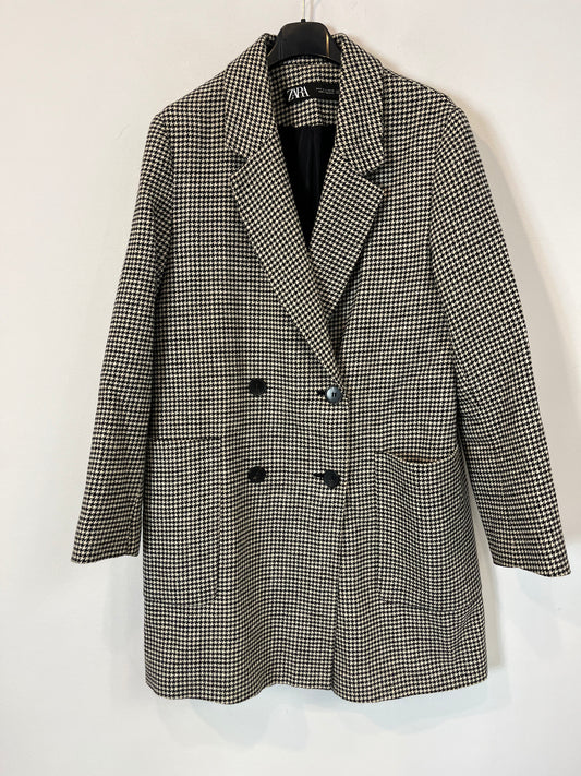ZARA. Abrigo pata de gallo blanco y negro. T S