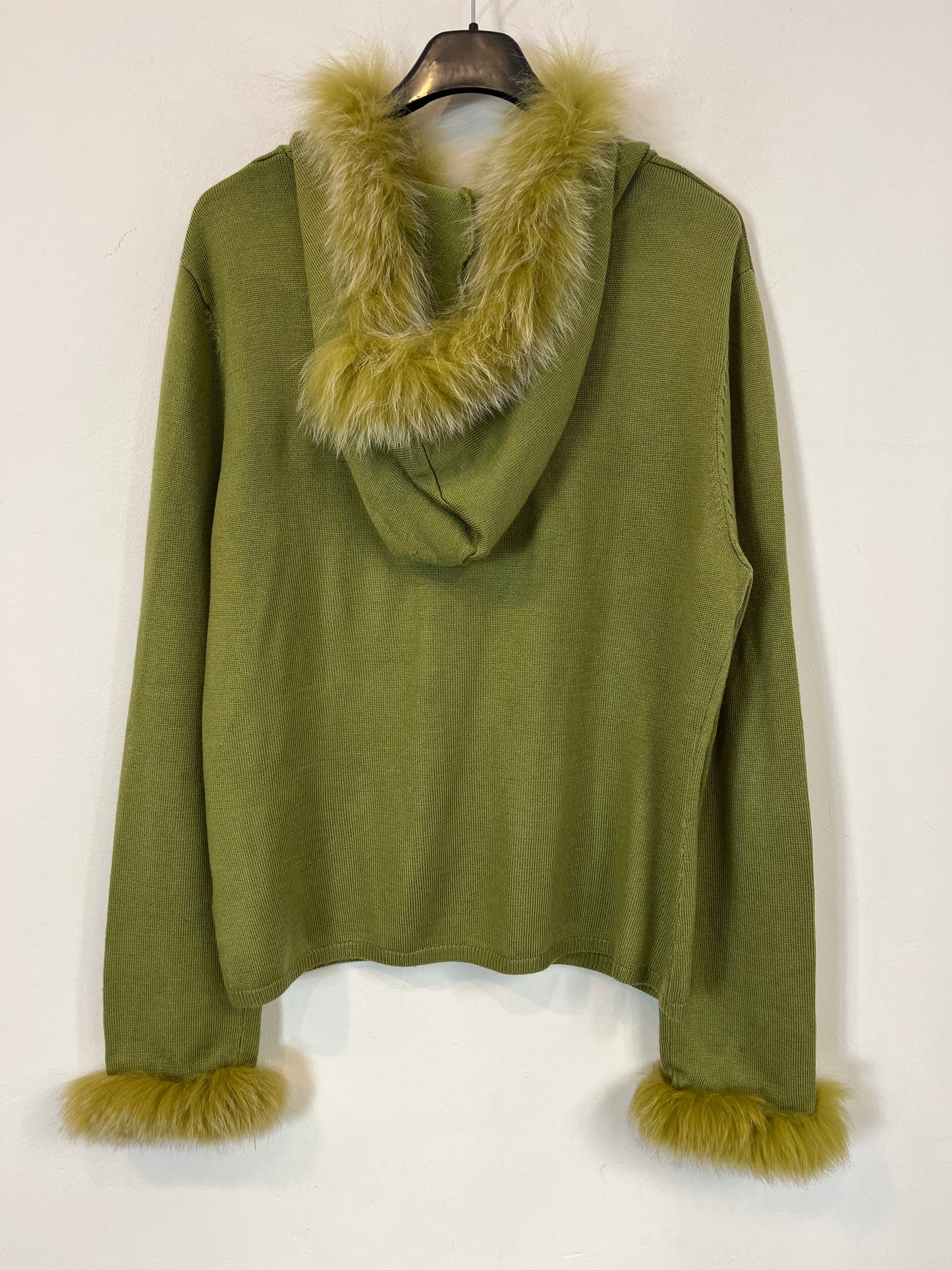 OTRAS. Chaqueta punto verde detalle pelo. T S