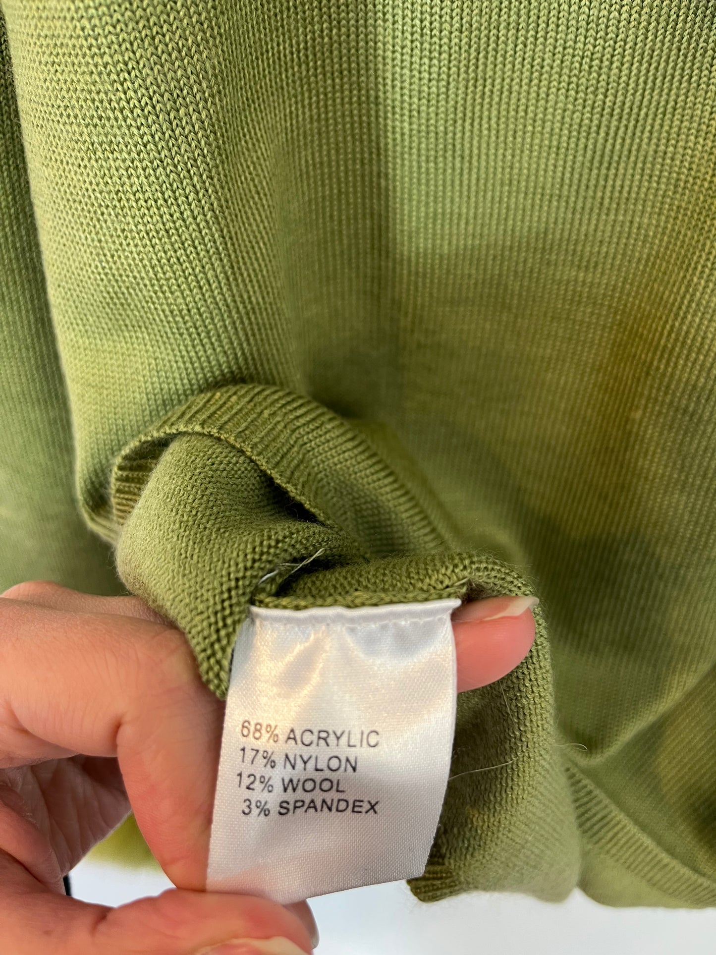 OTRAS. Chaqueta punto verde detalle pelo. T S