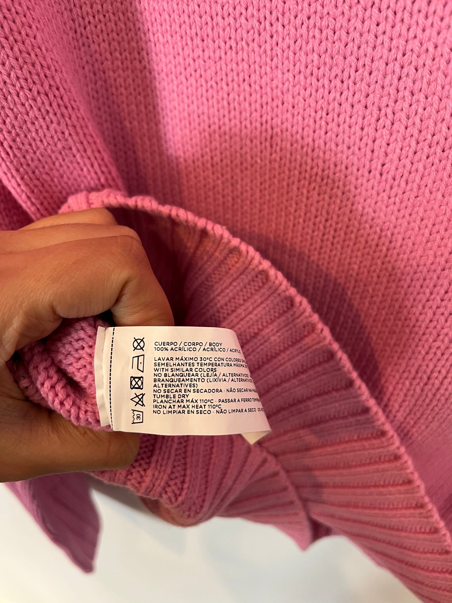 EASY WEAR. Jersey rosa cuello alto. T M