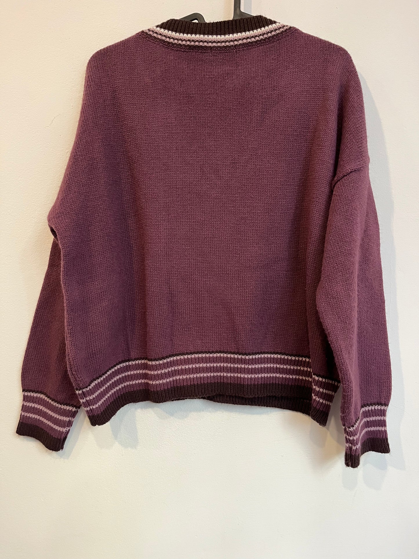 NOON. Purple V-neck sweater TS/M
