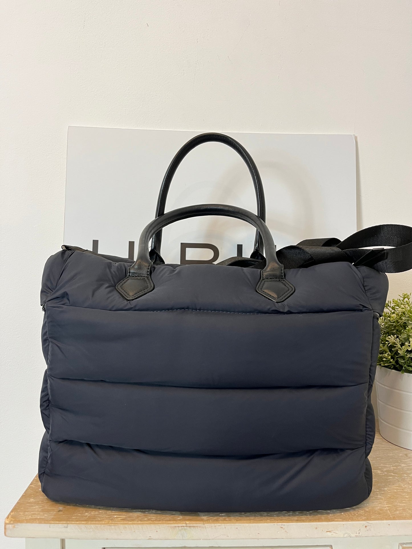 WOOLRICH. Bolso azul acolchado doble asa