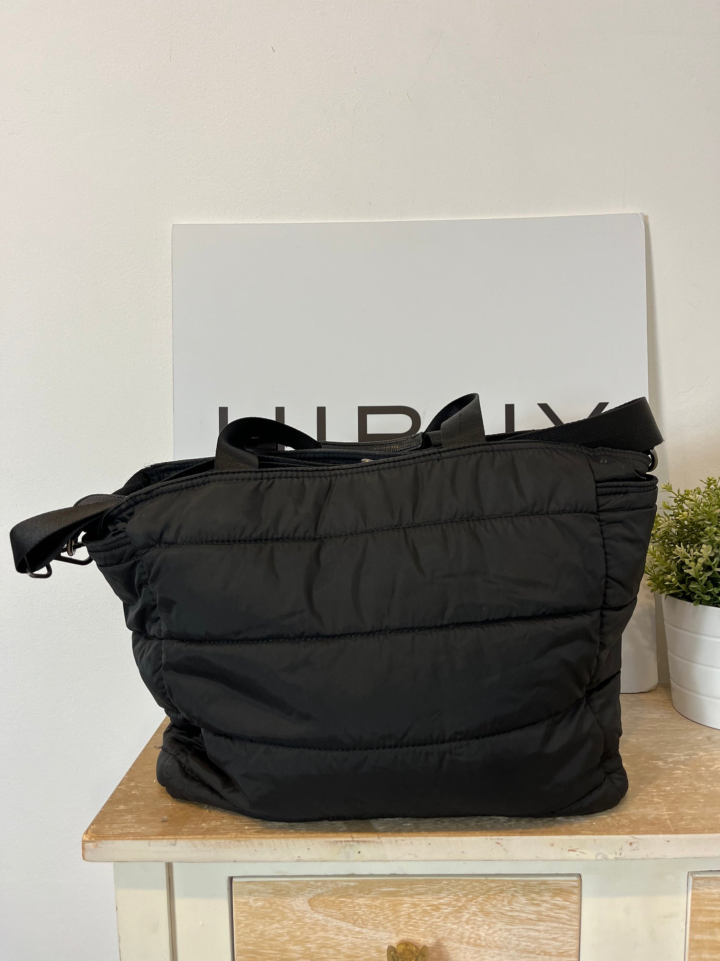 WOOLRICH. Semi-rigid quilted black bag