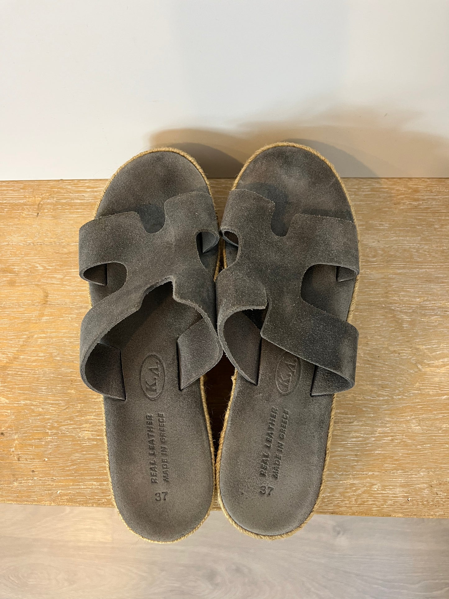 OTRAS. Sandalia esparto piel azul. T 37