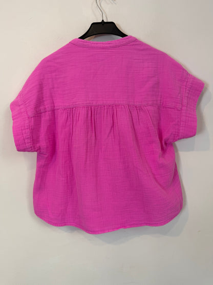 GAP. Blusa fucsia muselina