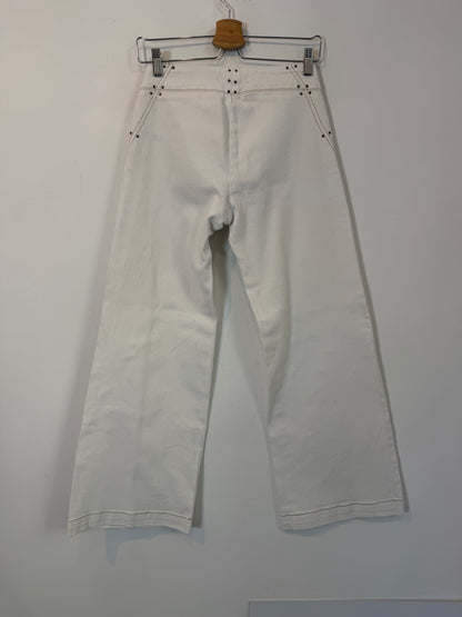NÍCOLI. Denim blanco detalle costuras