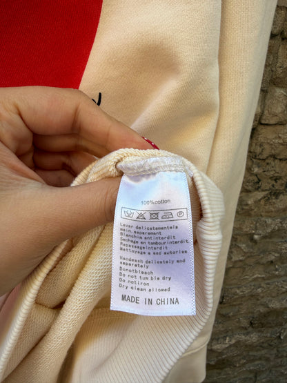 Sudadera beige corazón