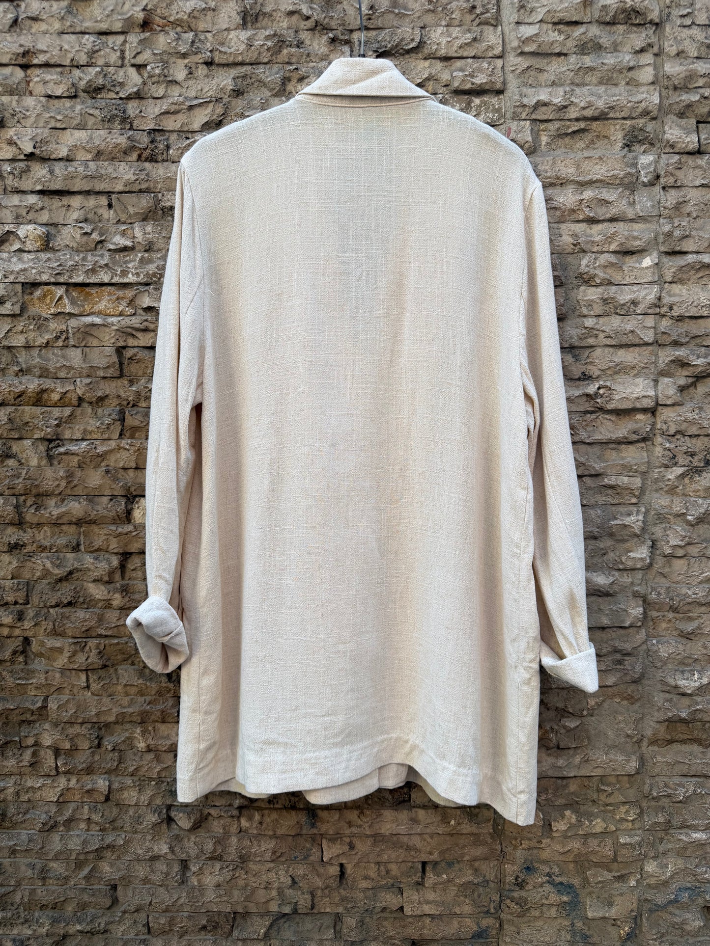 Blazer fluida beige con lino