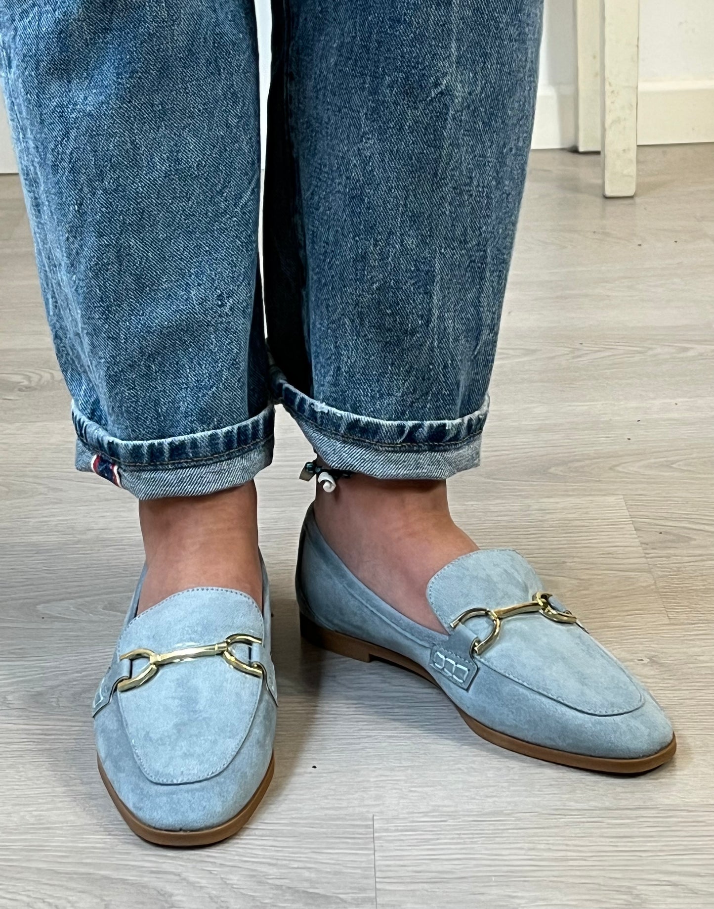 ACOSTA. Mocasín efecto piel azul claro. T 36