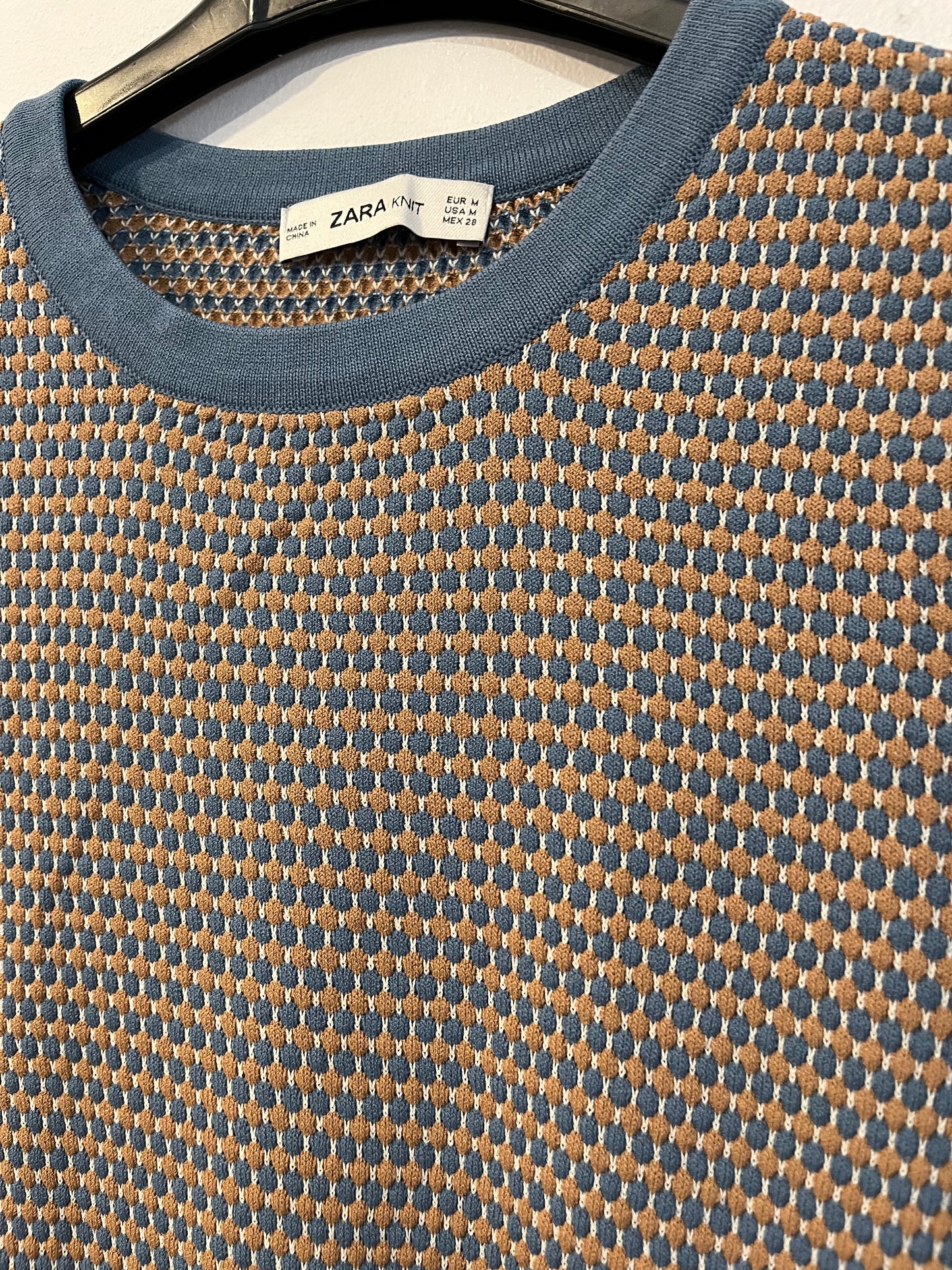 ZARA. Two-tone stretch knit top. TM