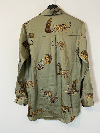 ZARA. Tiger green satin blouse. Size XS