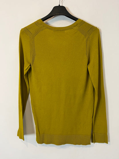 MANGO. Pistachio green stretch knit top. TS