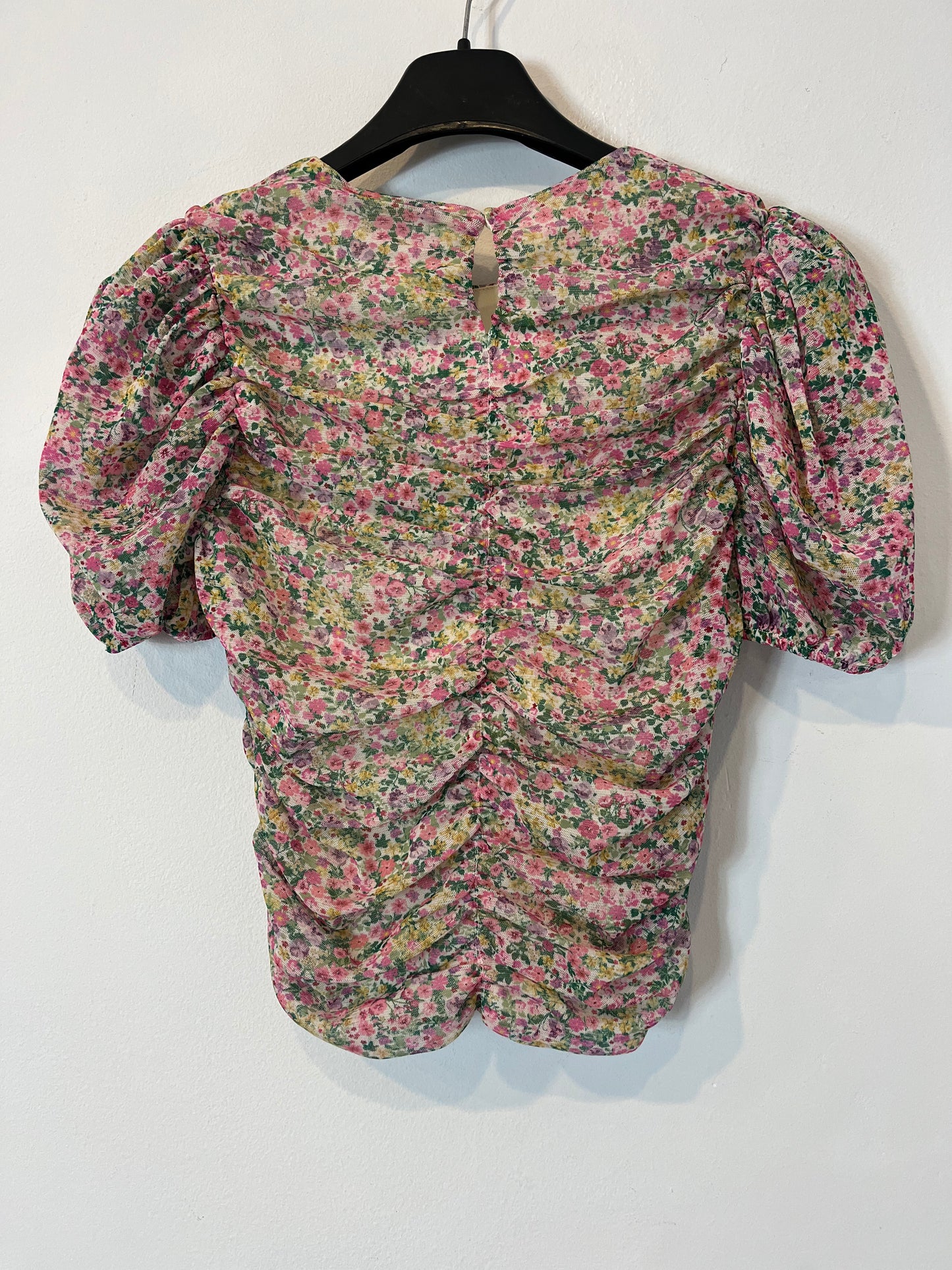 MANGO. Top fruncido flores. T XS