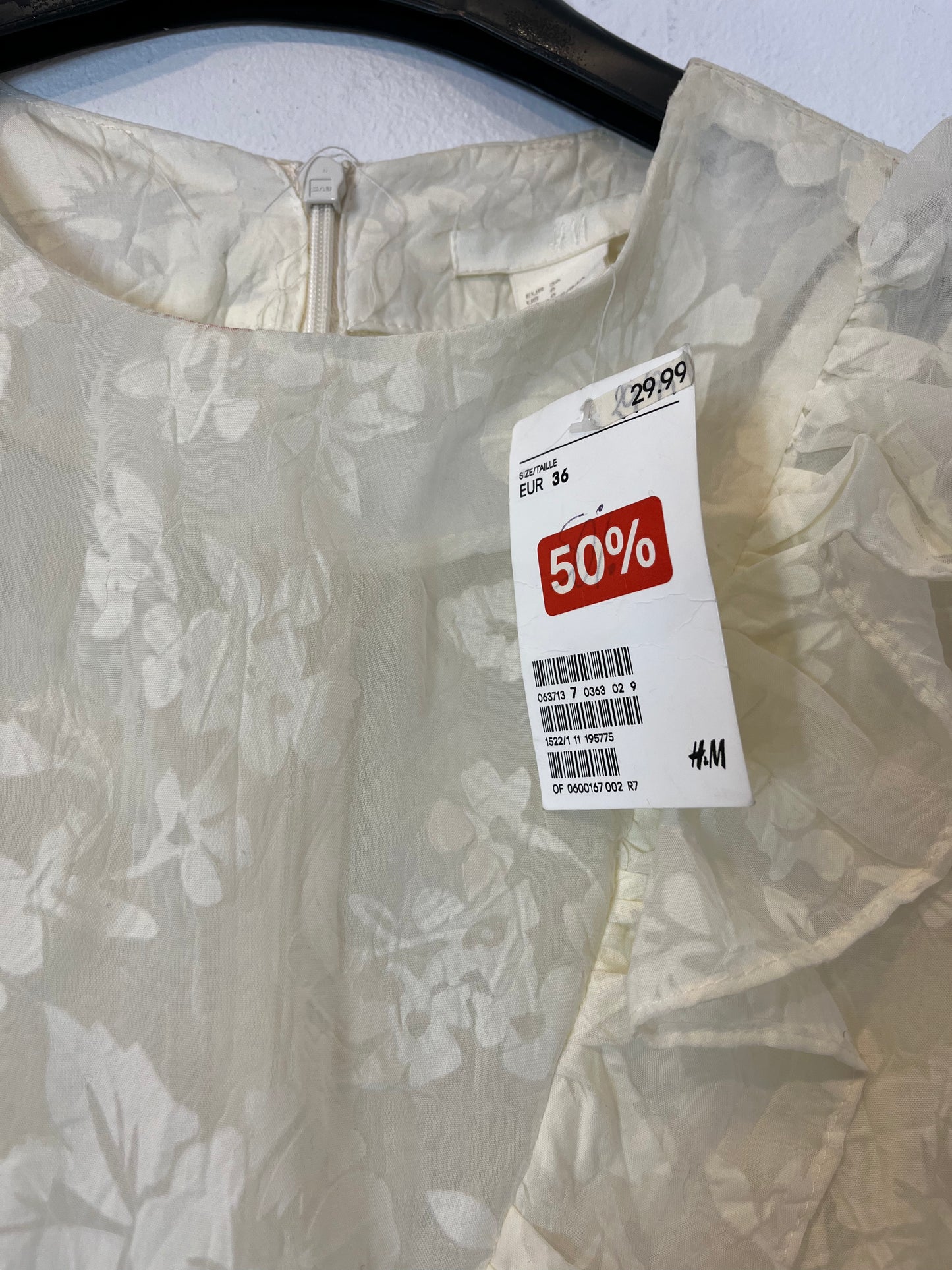 H&amp;M. Semi-sheer ecru blouse. Size 36