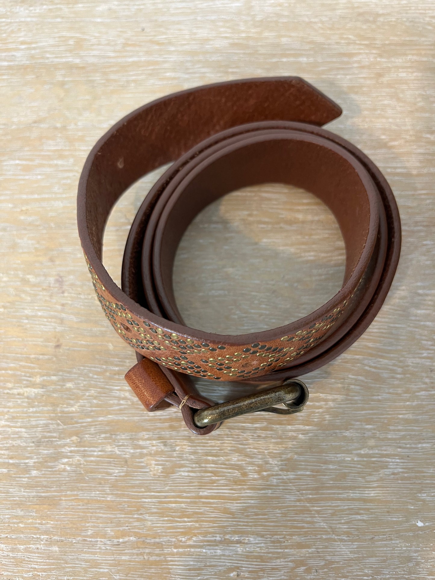 COMPTOIR DES COTONNIERS. Mini studded leather belt. T 2 (M)