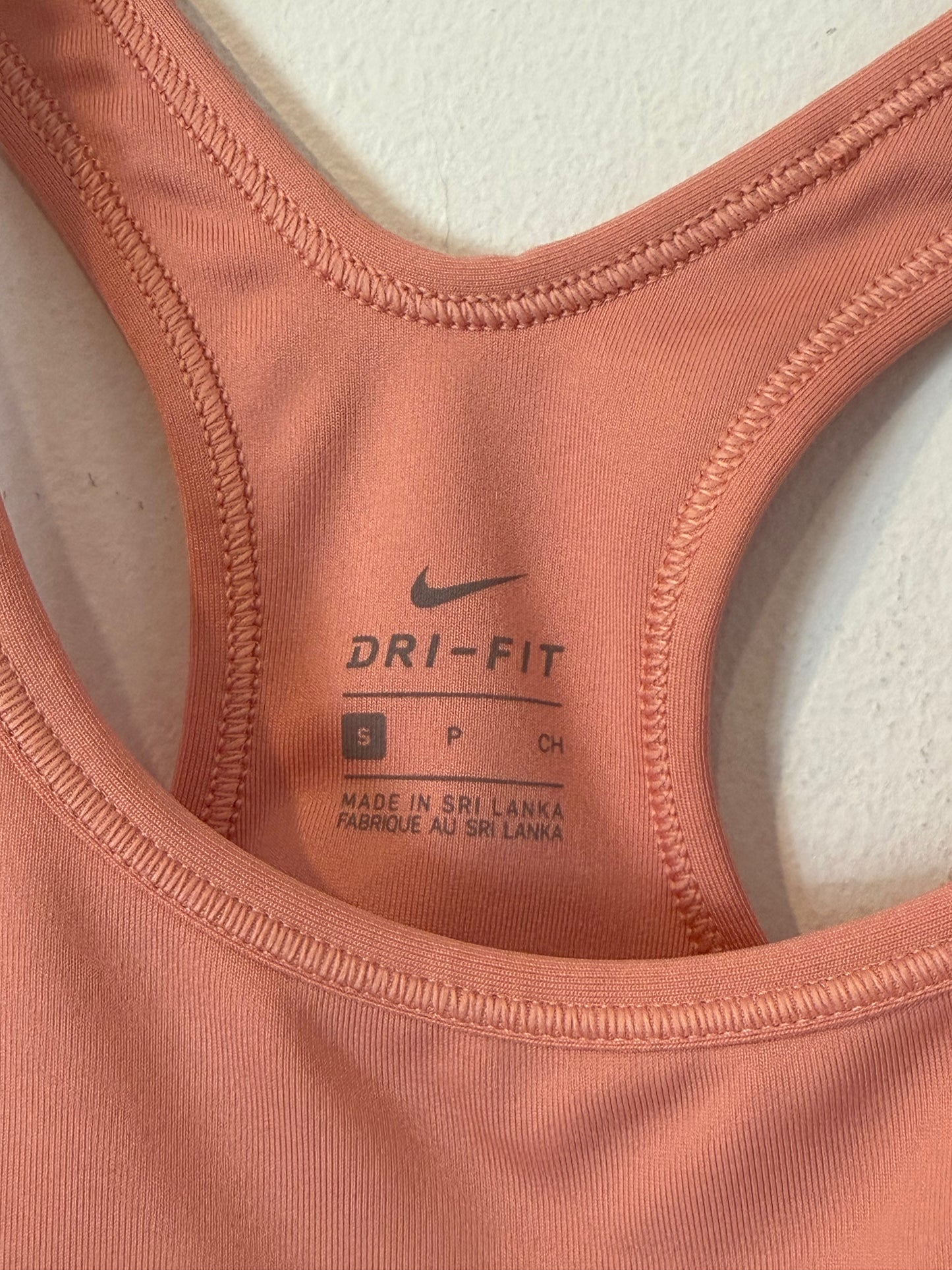 NIKE. Top rosa canalé elástico