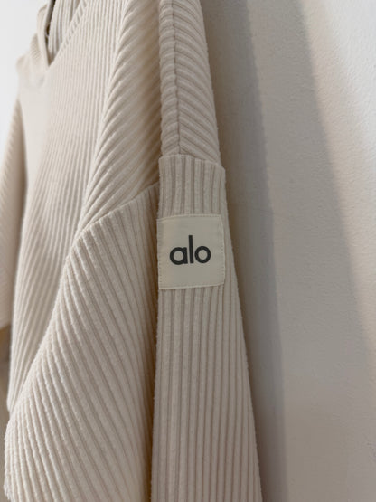 ALO. Conjunto blanco roto jersey y pantalón largo. T XXS y XS