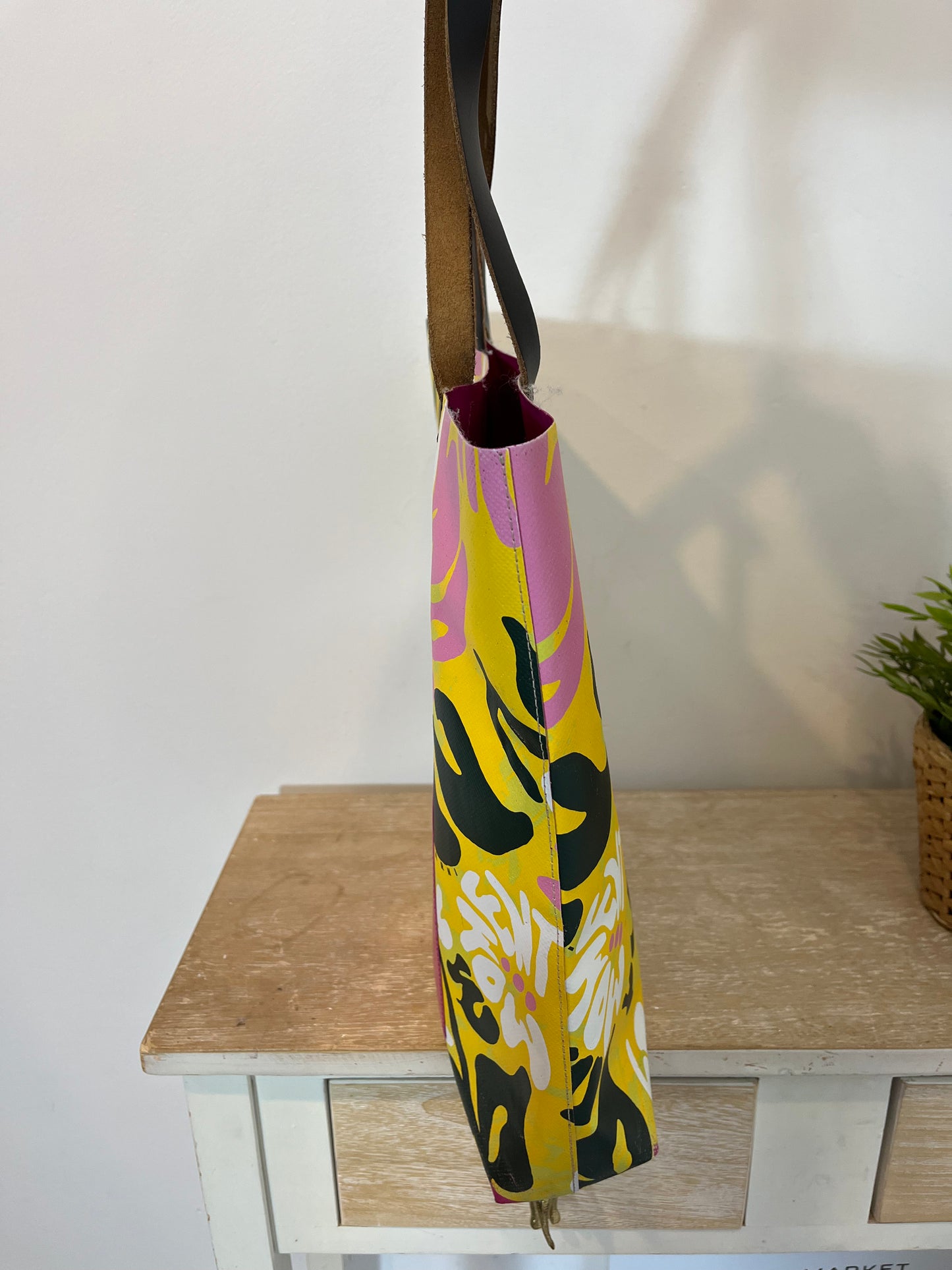 MARNI. Fuchsia printed tote bag (tara)